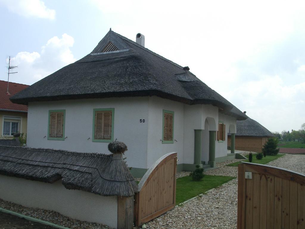 Csénye Vendégház Extérieur photo